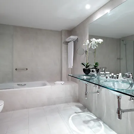Exe Wtc Hotel 3*